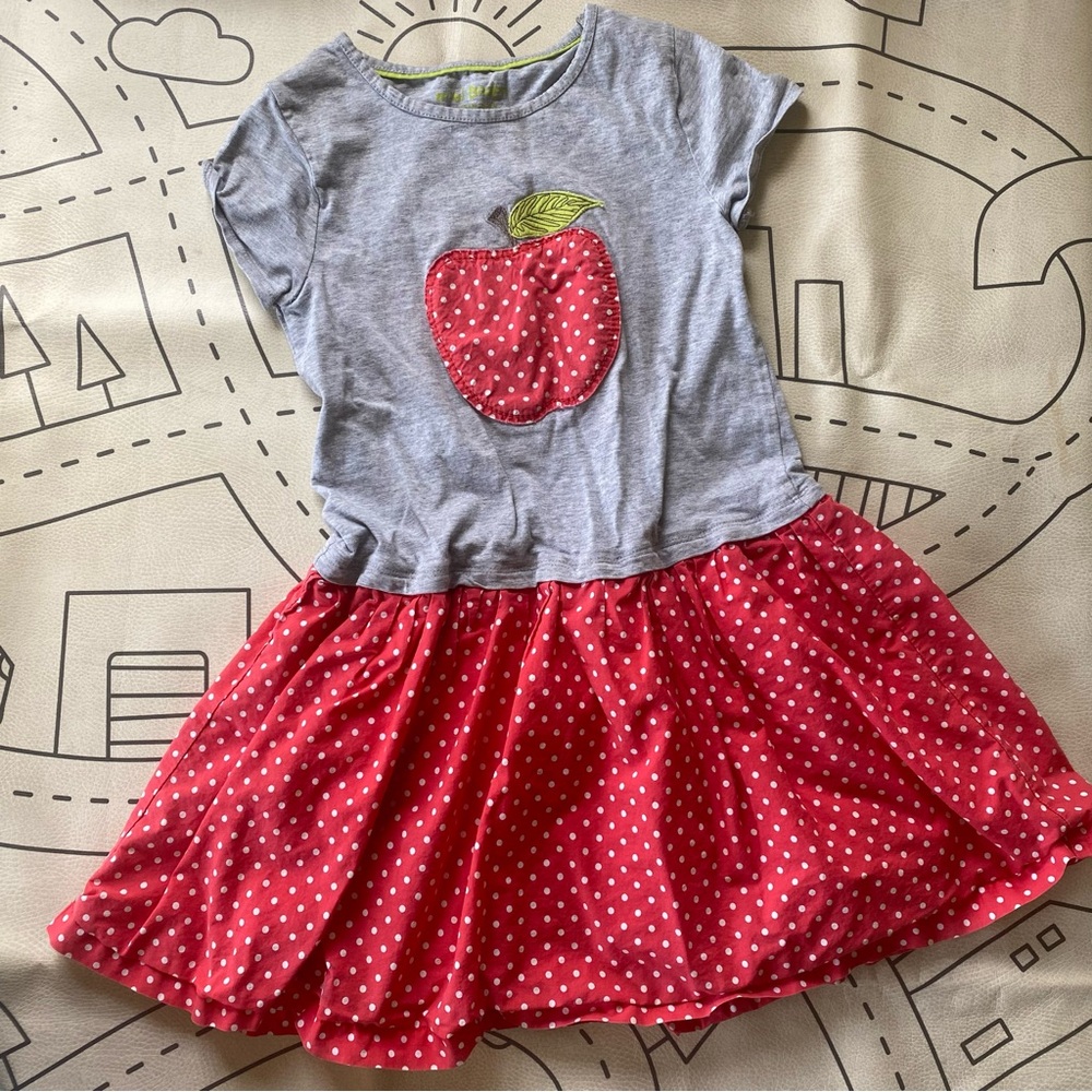 Mini Boden appliqué apple dress